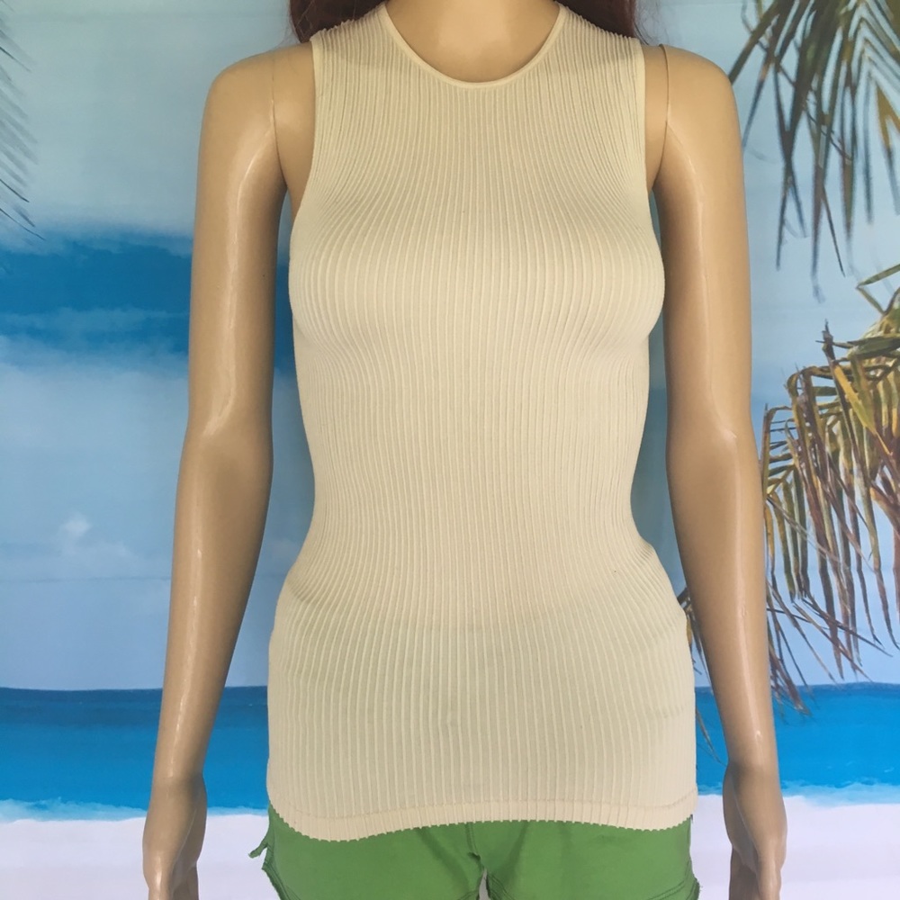 The limited beige fitted rubbed sleeveless top XS